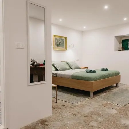 Studio Apartment Ni Na Na Na Split Exterior photo